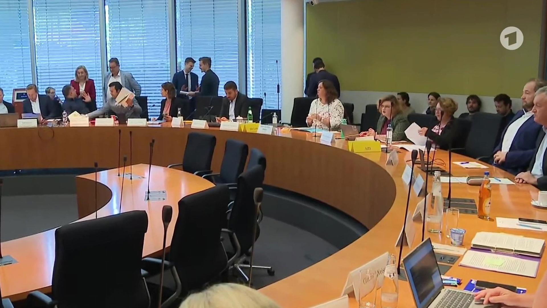 Opposition will Abstimmung über Krankenversicherungs-Reform verschieben