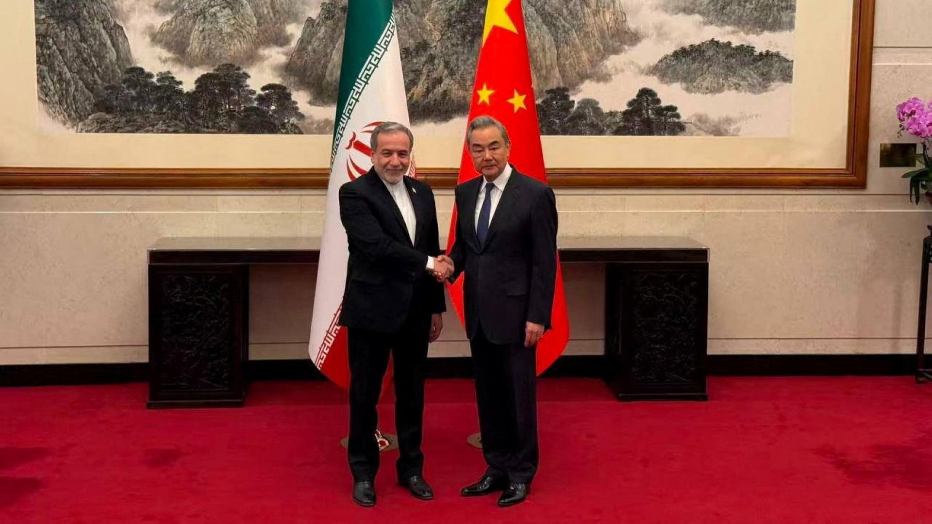 Iran-Liveblog: ++ Irans Außenminister besucht Peking ++