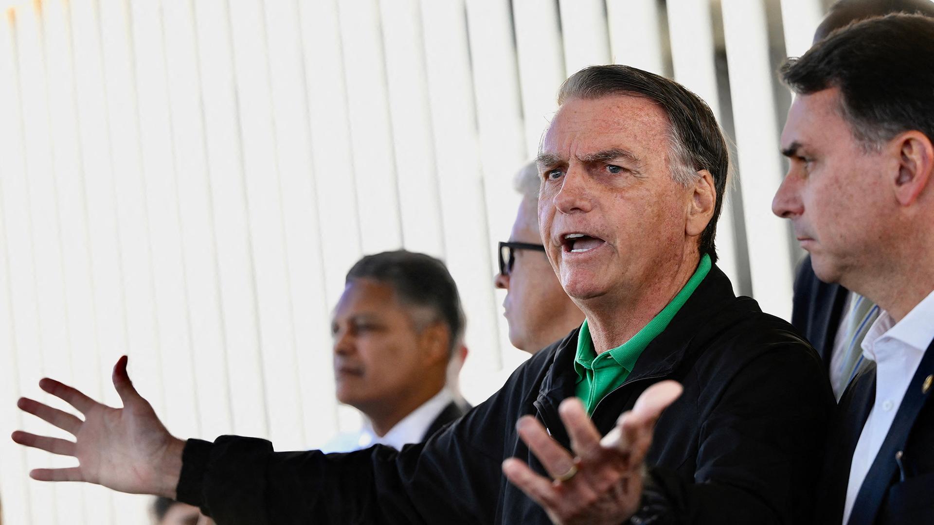 Jair Bolsonaro  | AFP
