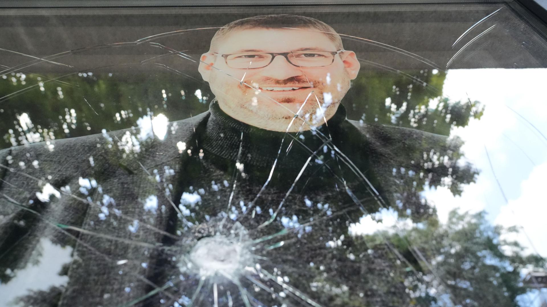 Gewalt gegen Parteien und Politiker stark gestiegen