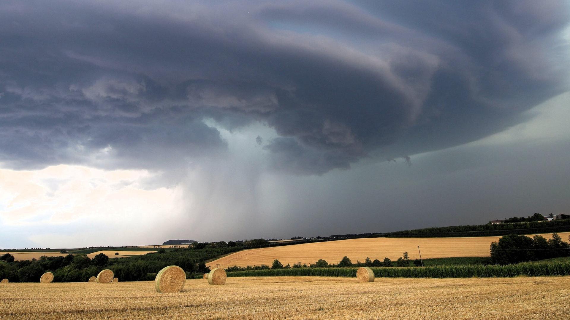 Regen in RLP: Schauer und Abkühlung am Sonntag