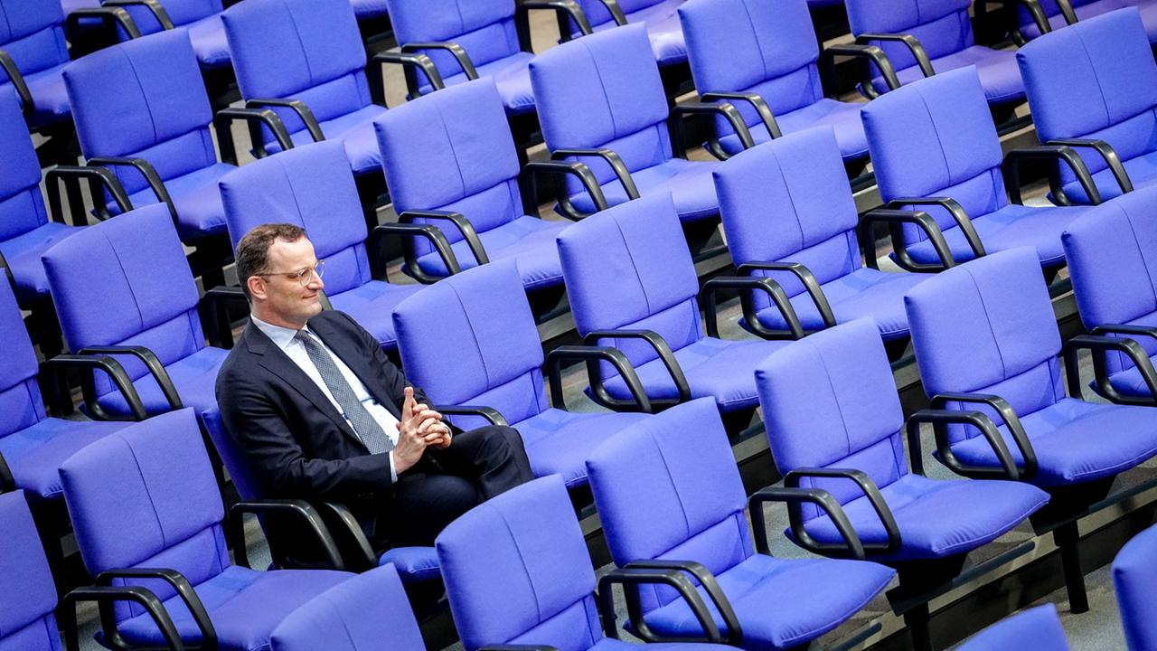 SPD accuses Spahn of losing trust due to failed judicial election