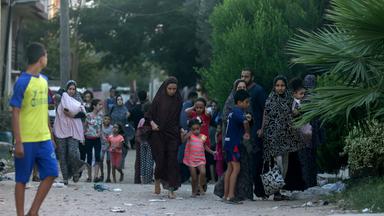 Palästinenser flüchten in den Süden des Gazastreifens.