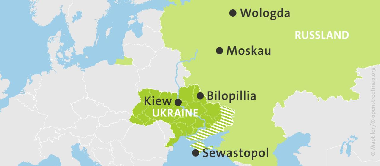 Karte: Karte der Ukraine und Russlands, hell schraffiert: von Russland besetzte Gebiete.