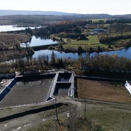 Blick von oben auf einen Teilbereich der sogenannten Pflanzenkläranlage auf dem Gelände der ehemaligen Munitionsfabrik "Werk Tanne“