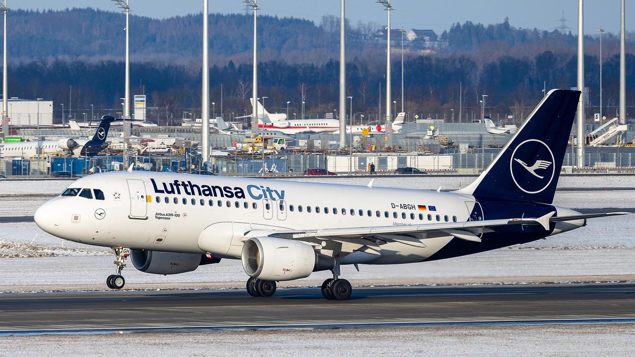 Lufthansa Cityline: Piloten stimmen für Streiks