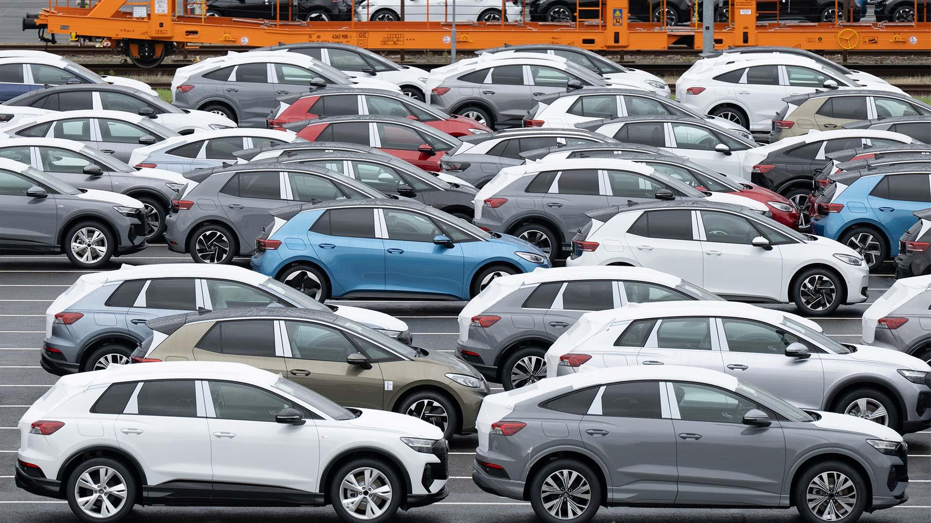Neufahrzeuge von VW | picture alliance/dpa