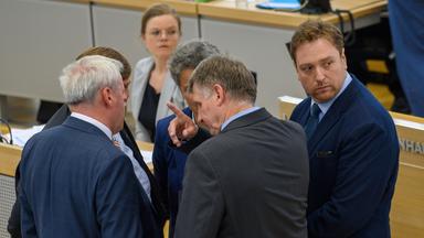 Mehrere Abgeordnete der Koalition und ein Bewerber im Landtag von Sachsen-Anhalt