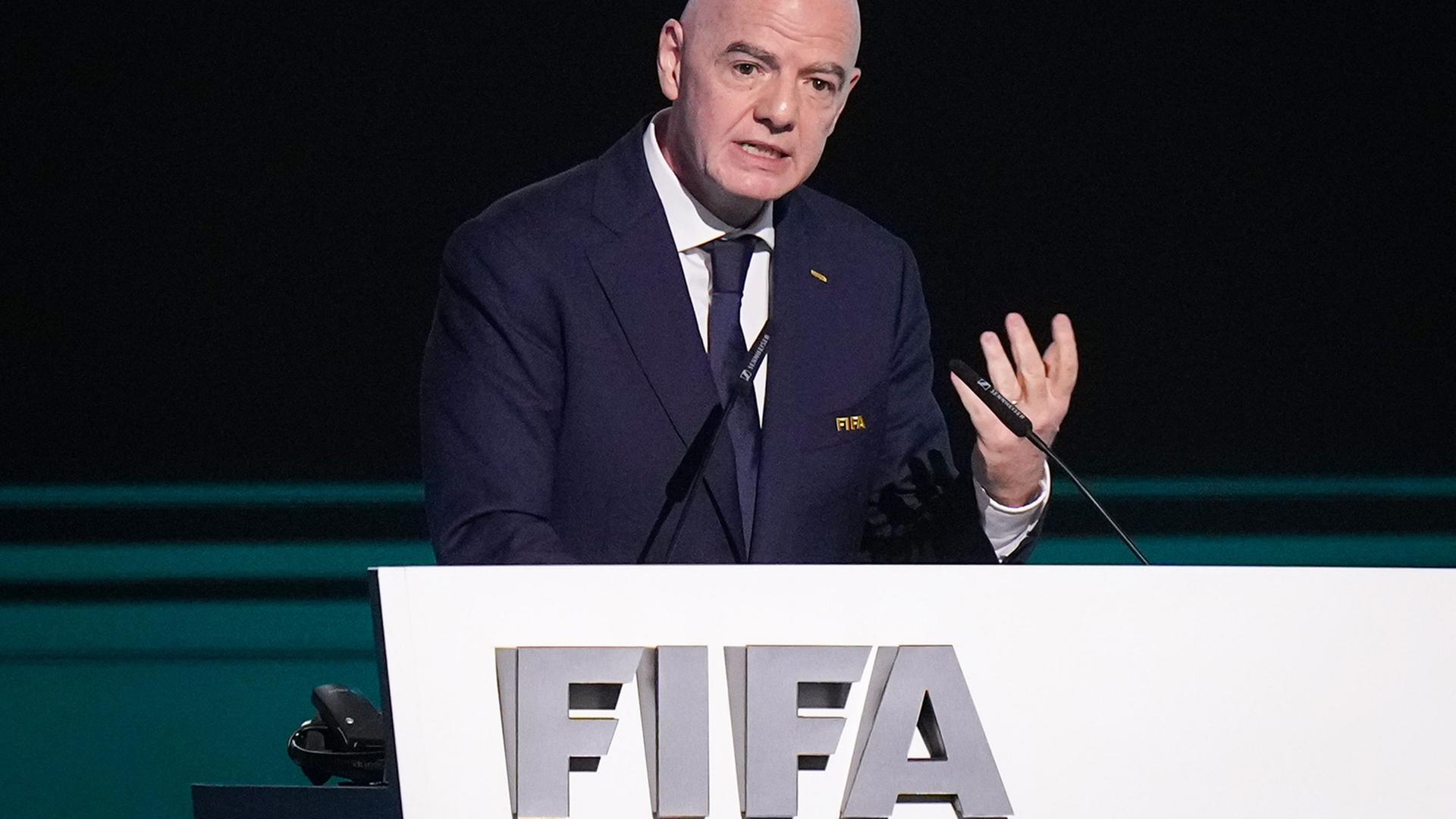 Weltweites Fanbündnis will FIFA-Präsident Infantino stürzen