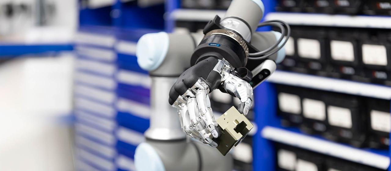 SCHUNK-Spin-off im Bereich humanoider Robotik.