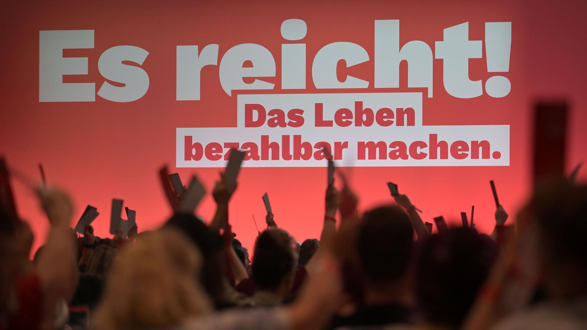 Abstimmung auf dem Parteitag der Linken | Michael Bahlo/dpa