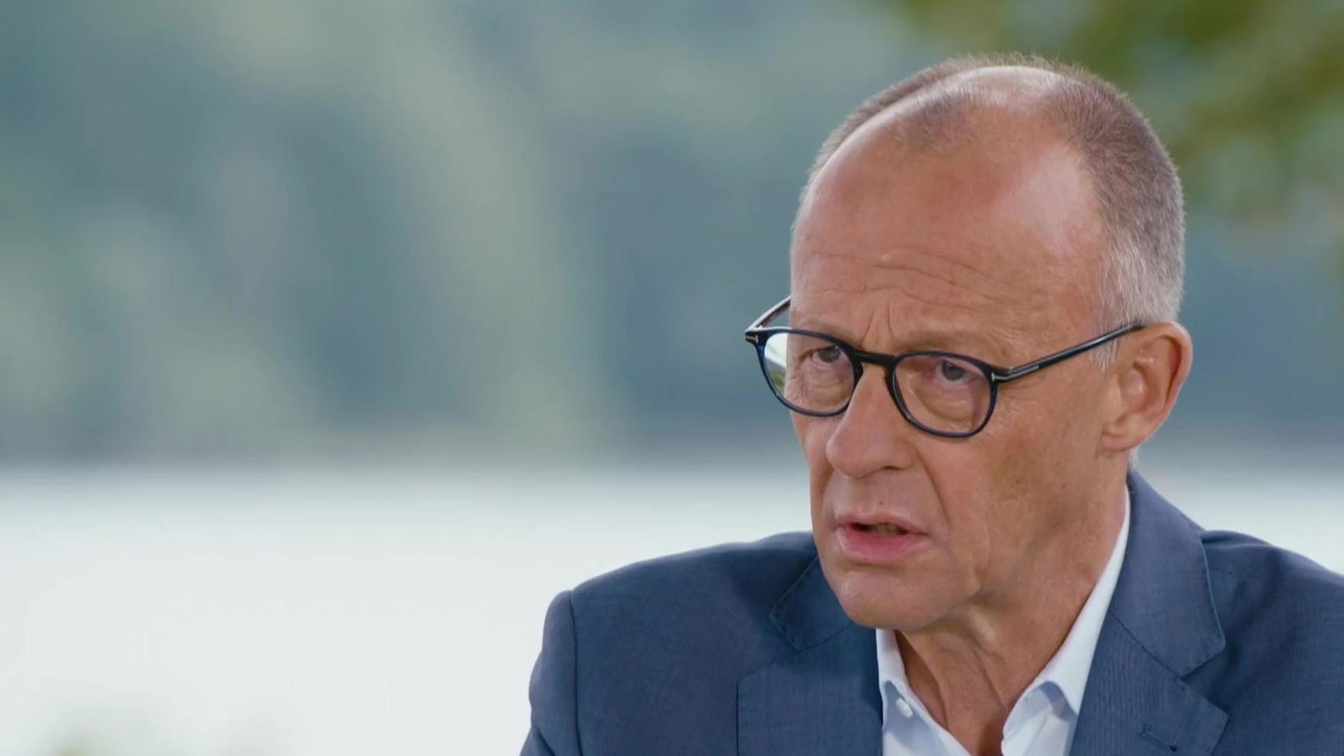 Bundeskanzler Merz erwägt Kabinettsumbau nach Rücktritt von Unions-Fraktionschef Spahn