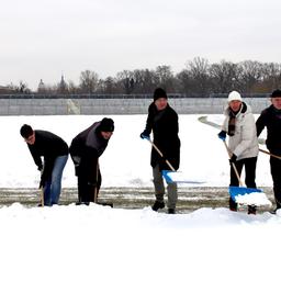 Schnee schippen Paul-Greifzu-Stadion
