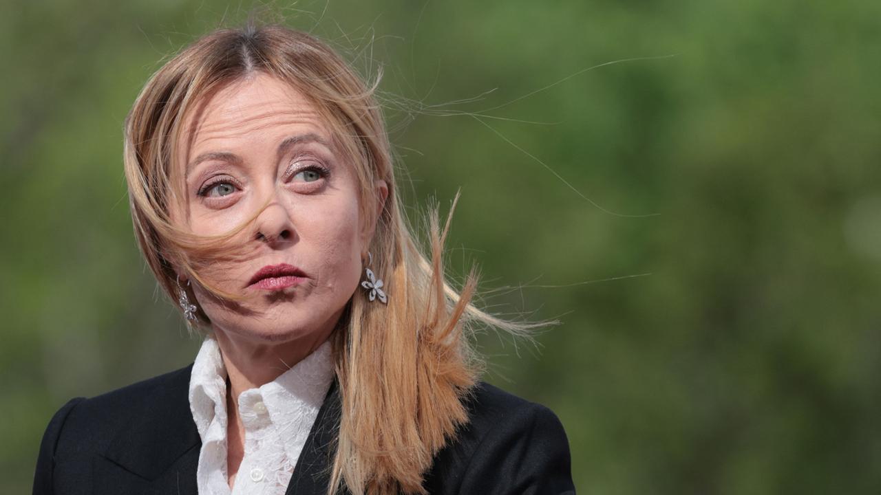 Italien: Meloni verschärft per Dekret die Regeln an Schulen