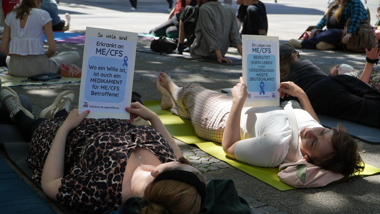 ノースラインヴェストファーリア：横になったときの感情的な抗議：ME/CFS DEMO DORTMUND