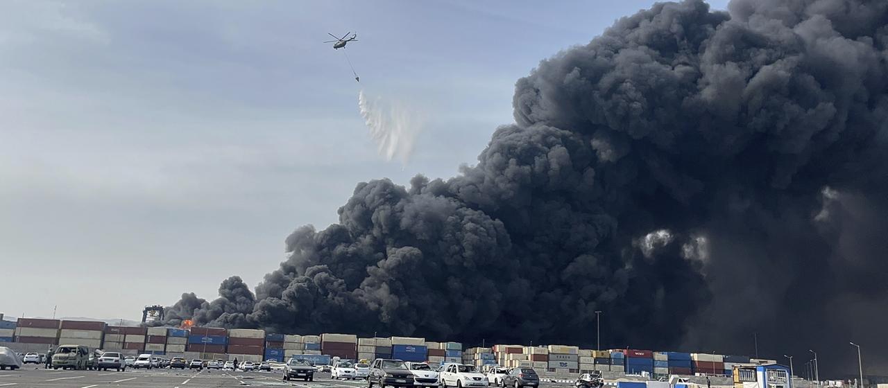 Zahl der Toten nach Explosion im Iran steigt | tagesschau.de