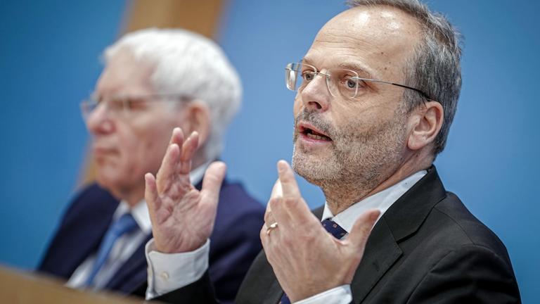 Felix Klein bei der Pressekonferenz zu Antisemitismus in Deutschland 