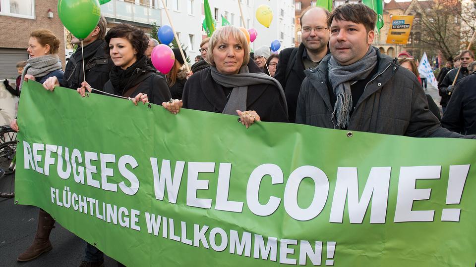 Grünen-Politikerin Roth: Im Visier des Hasses | tagesschau.de