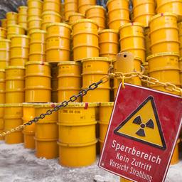 Fässer mit Atommüll