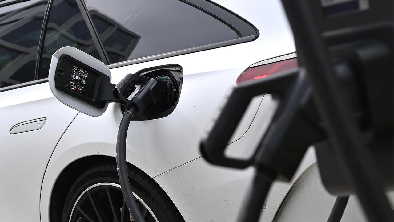 Wieso immer mehr Deutsche auf Elektroautos setzen
