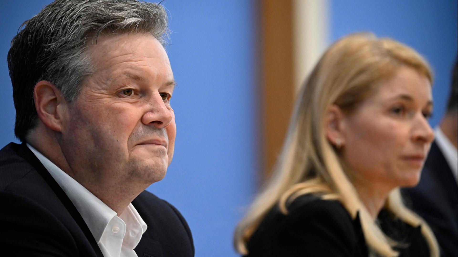 Dirk Rompf und Evelyn Palla | AFP