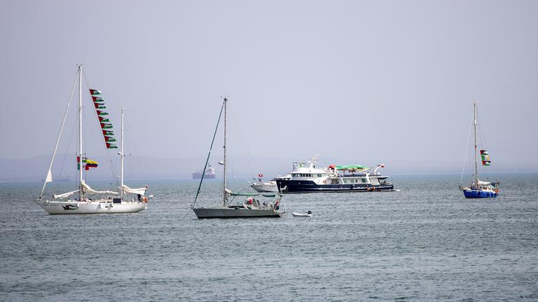 Schiffe der Global Sumud Flotilla auf dem Weg nach Gaza ankern vor der Küste von Sidi Bou Saïd in Tunis.(Arcivbild: 9.9.2025)