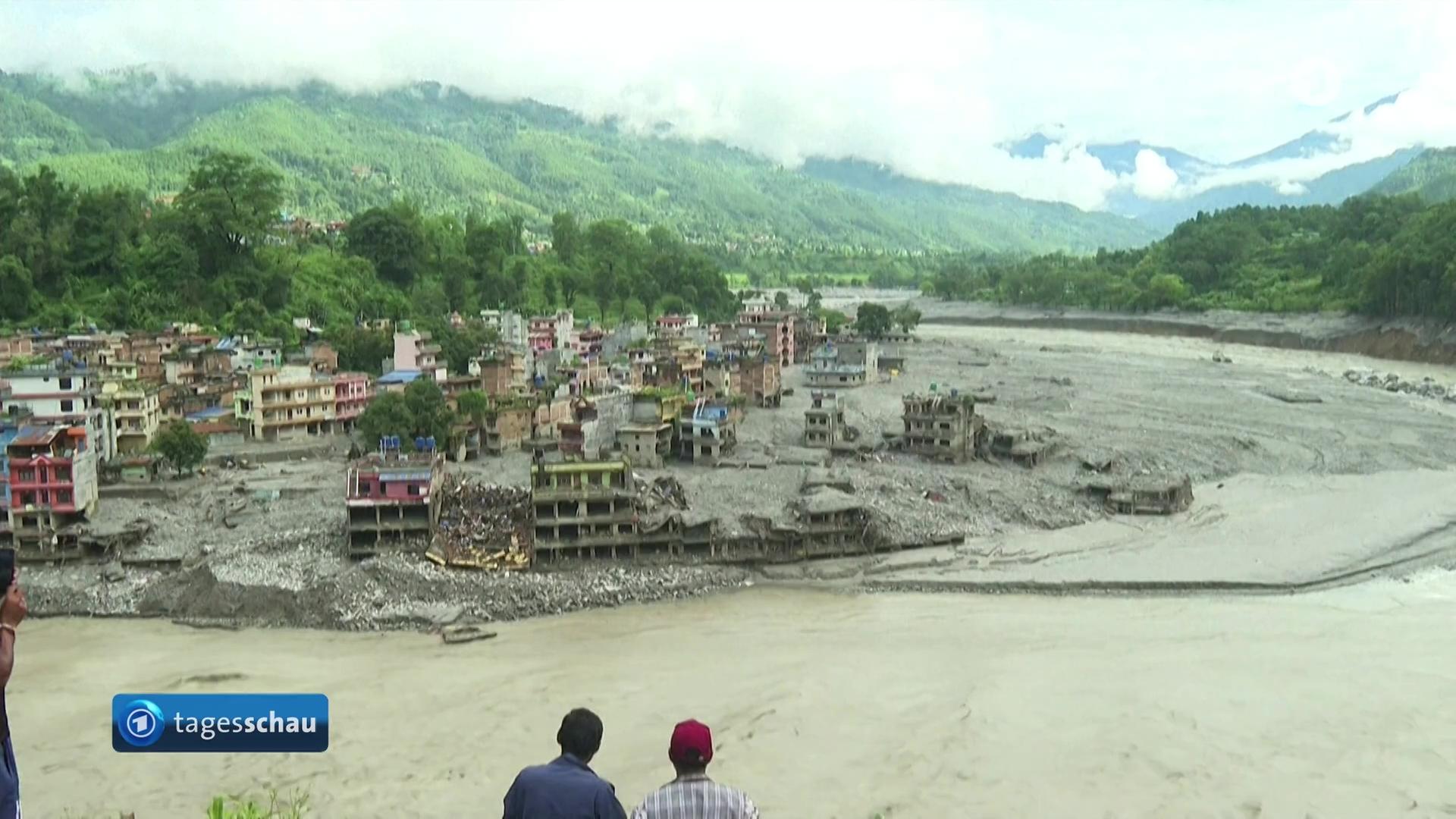 Folgen der Sturzflut in Nepal: Noch 4.500 Menschen vermisst