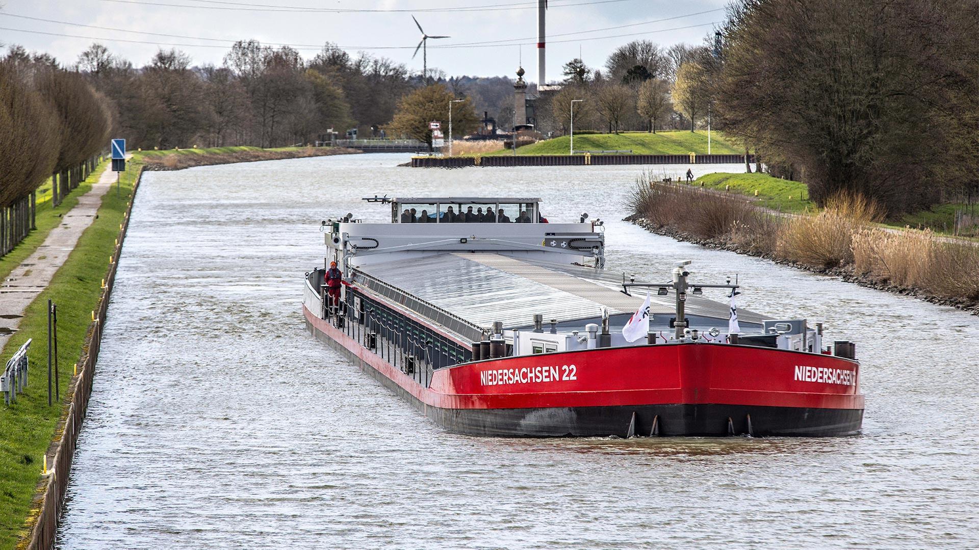 Binnenschifffahrt - Bundesbehörde plant strenge Regeln