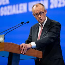 CSU-Parteitag: Ein Tritt vor Markus Söders Schienbein | tagesschau.de