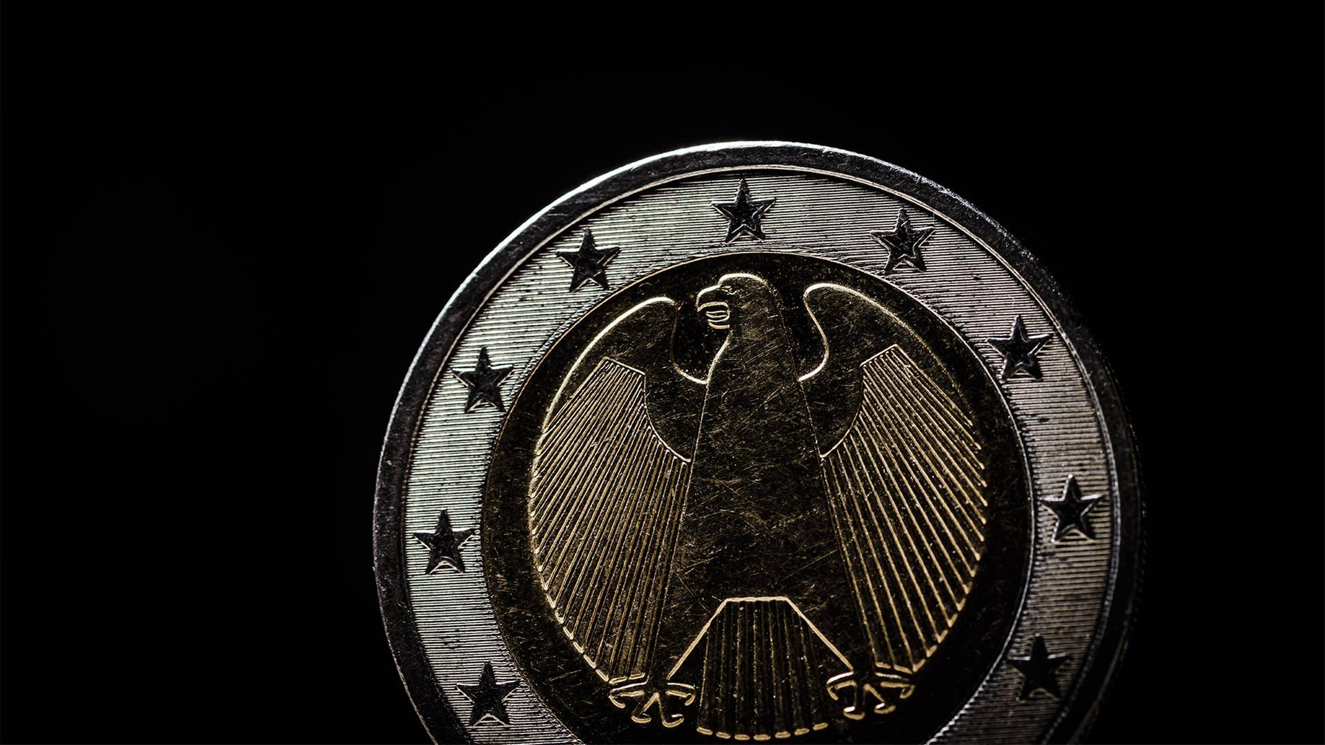 Bundesadler auf einer Euromünze. | picture alliance / photothek