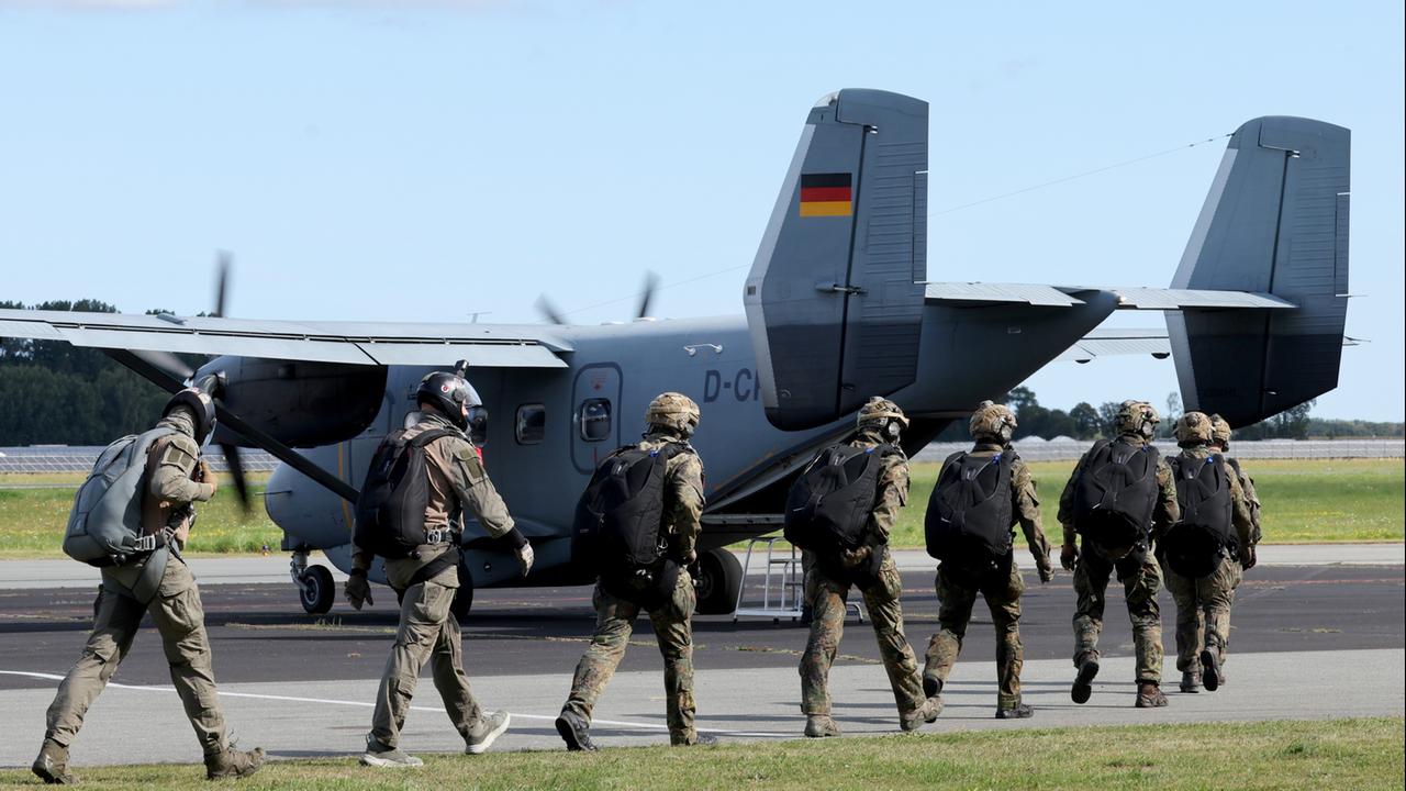 Militärstrategie: Wie stellt sich die Bundeswehr zukünftig auf?