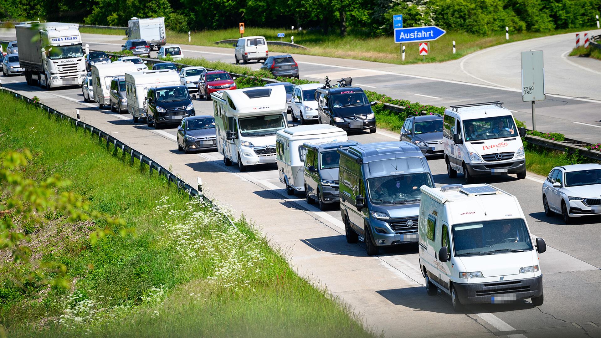 Ferienende und Baustellen: ADAC rechnet mit Staus am Wochenende