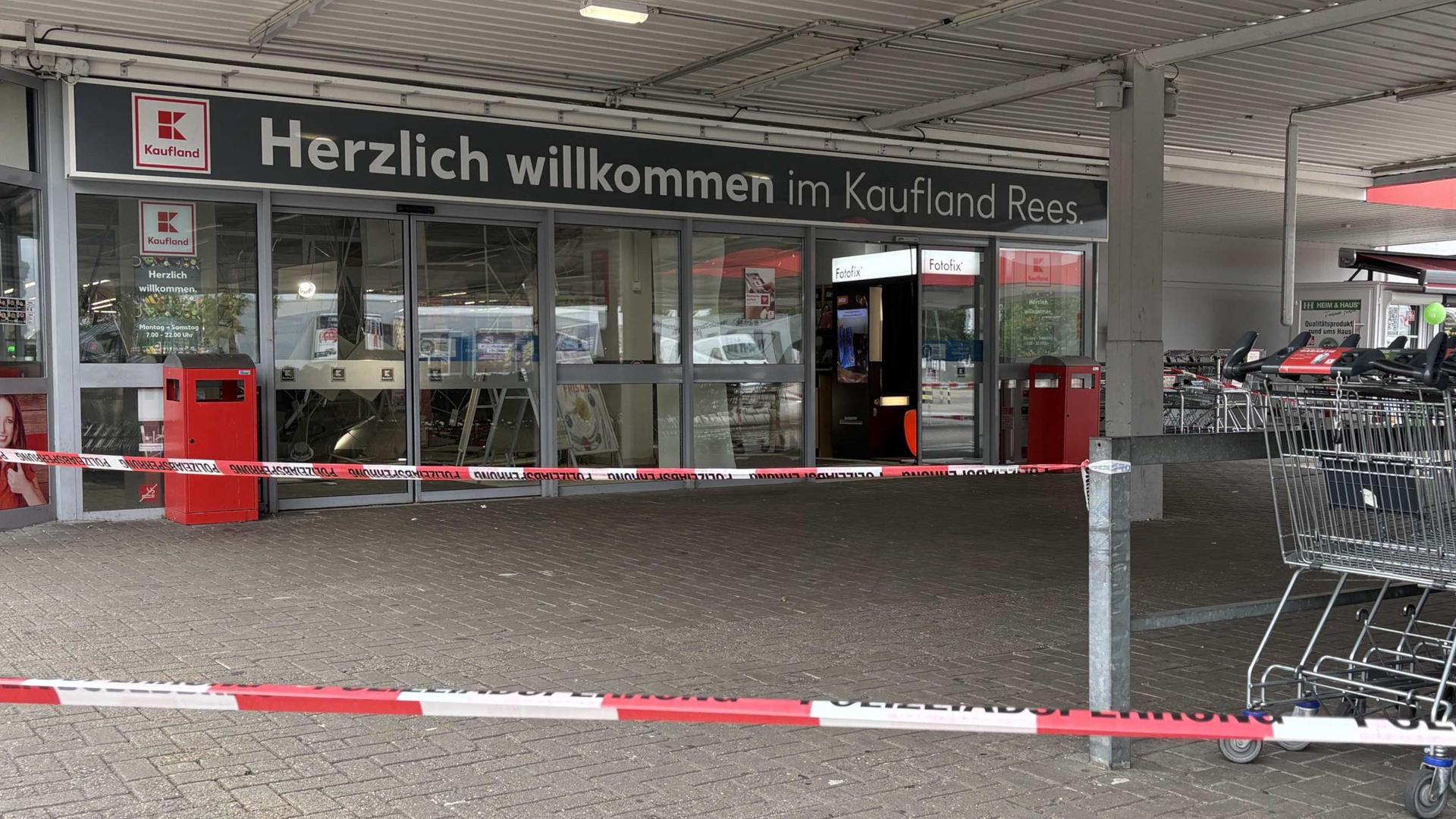 Supermarkt in Rees musste geschlossen bleiben