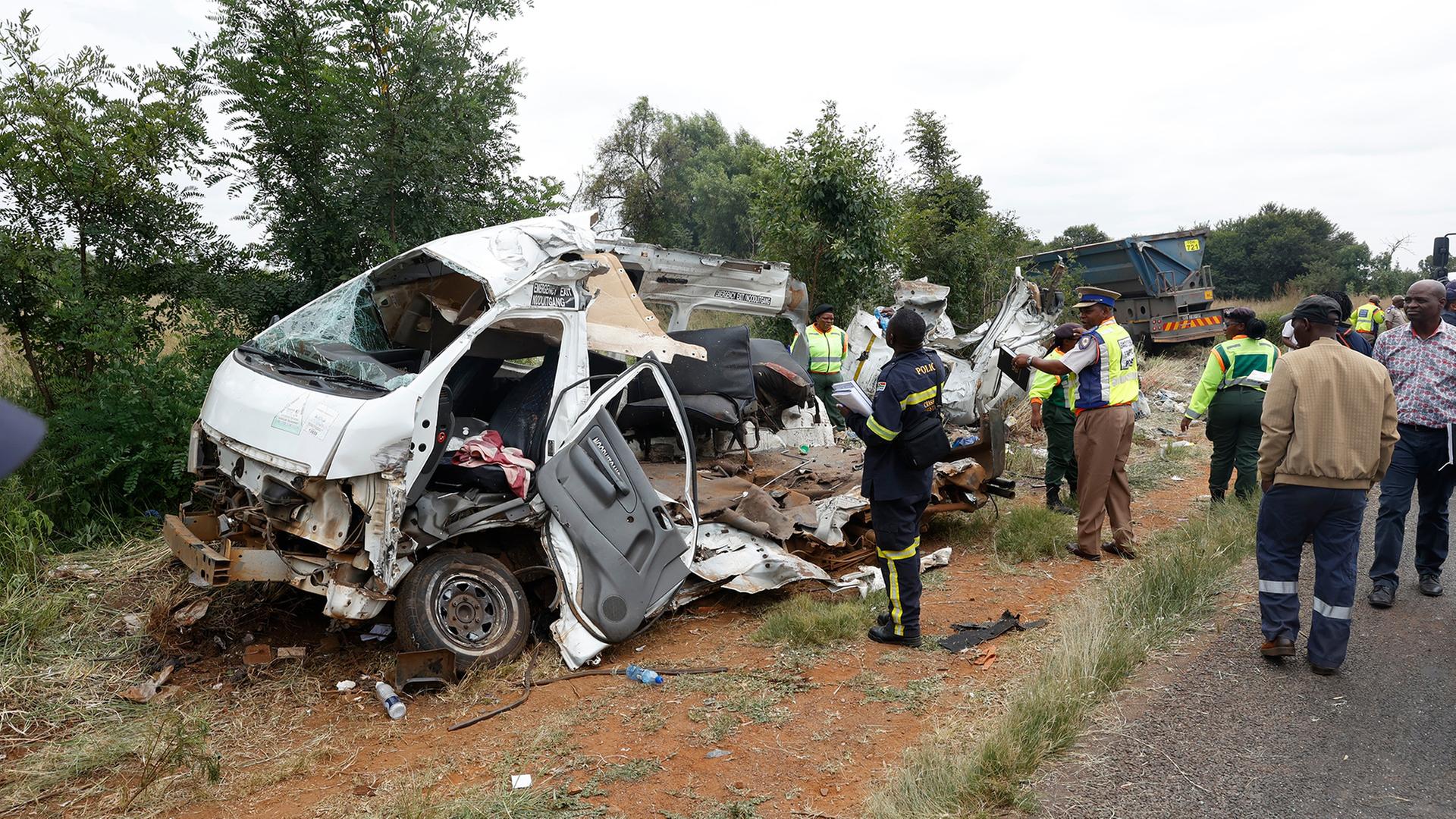 Südafrika: Schwerer Busunfall mit Sammeltaxi - zwölf Kinder tot