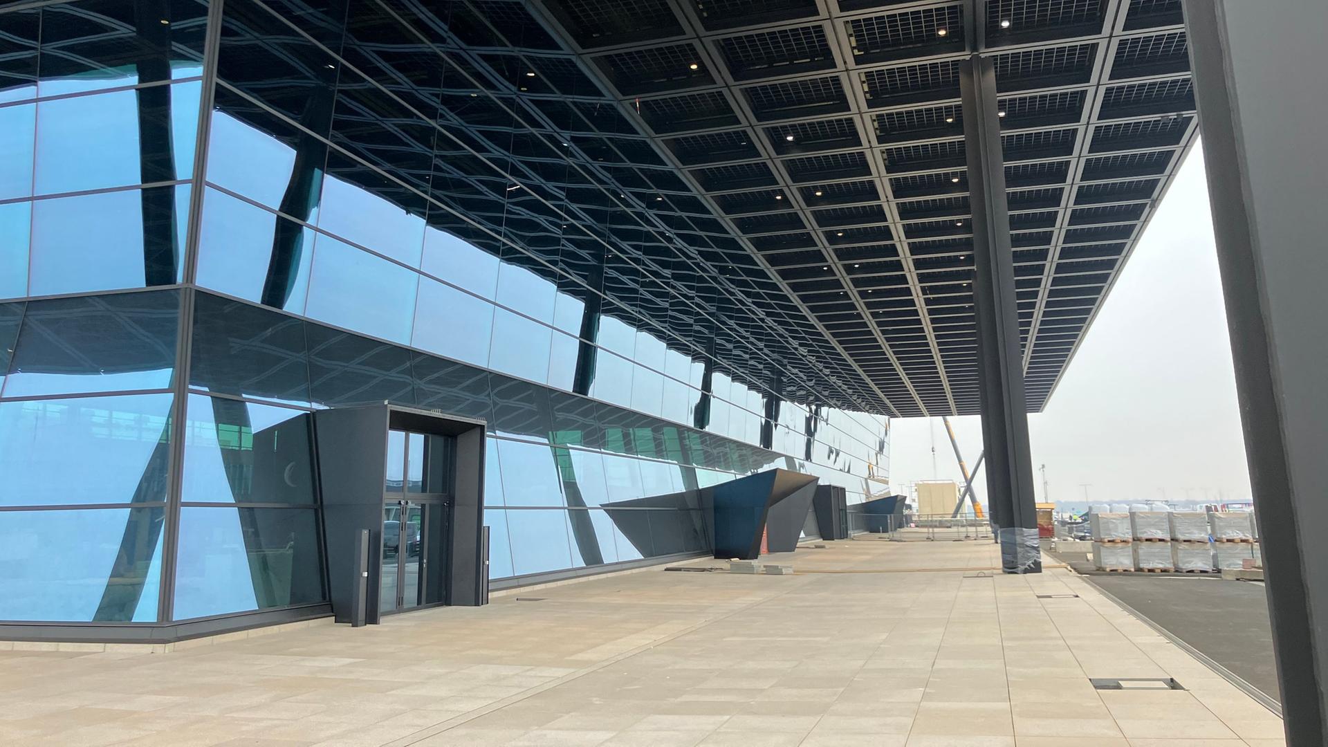 Baustelle in einer großen Halle | Christoph Scheffer/hr
