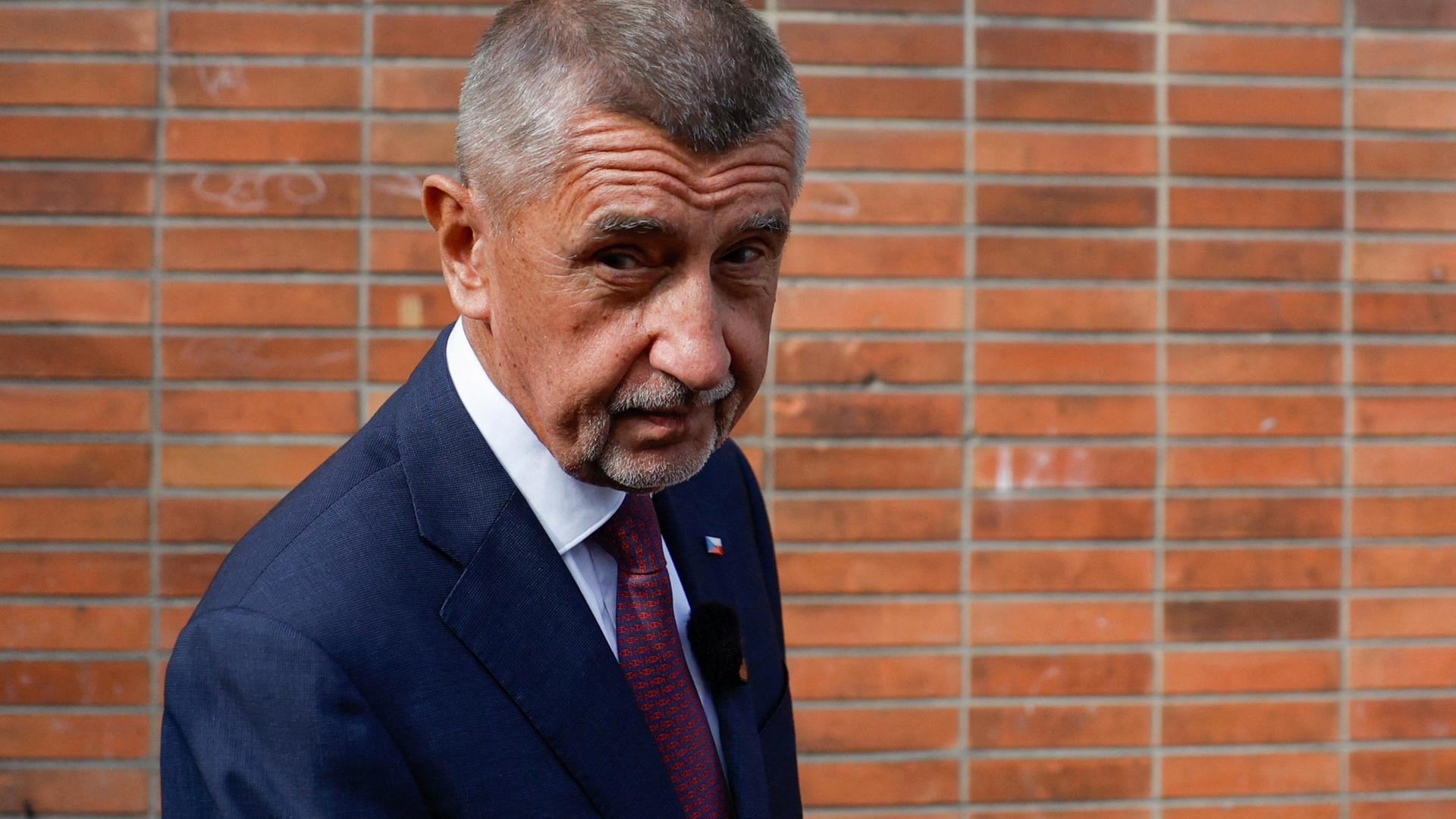 Babis-Partei liegt bei Parlamentswahl in Tschechien klar vorn