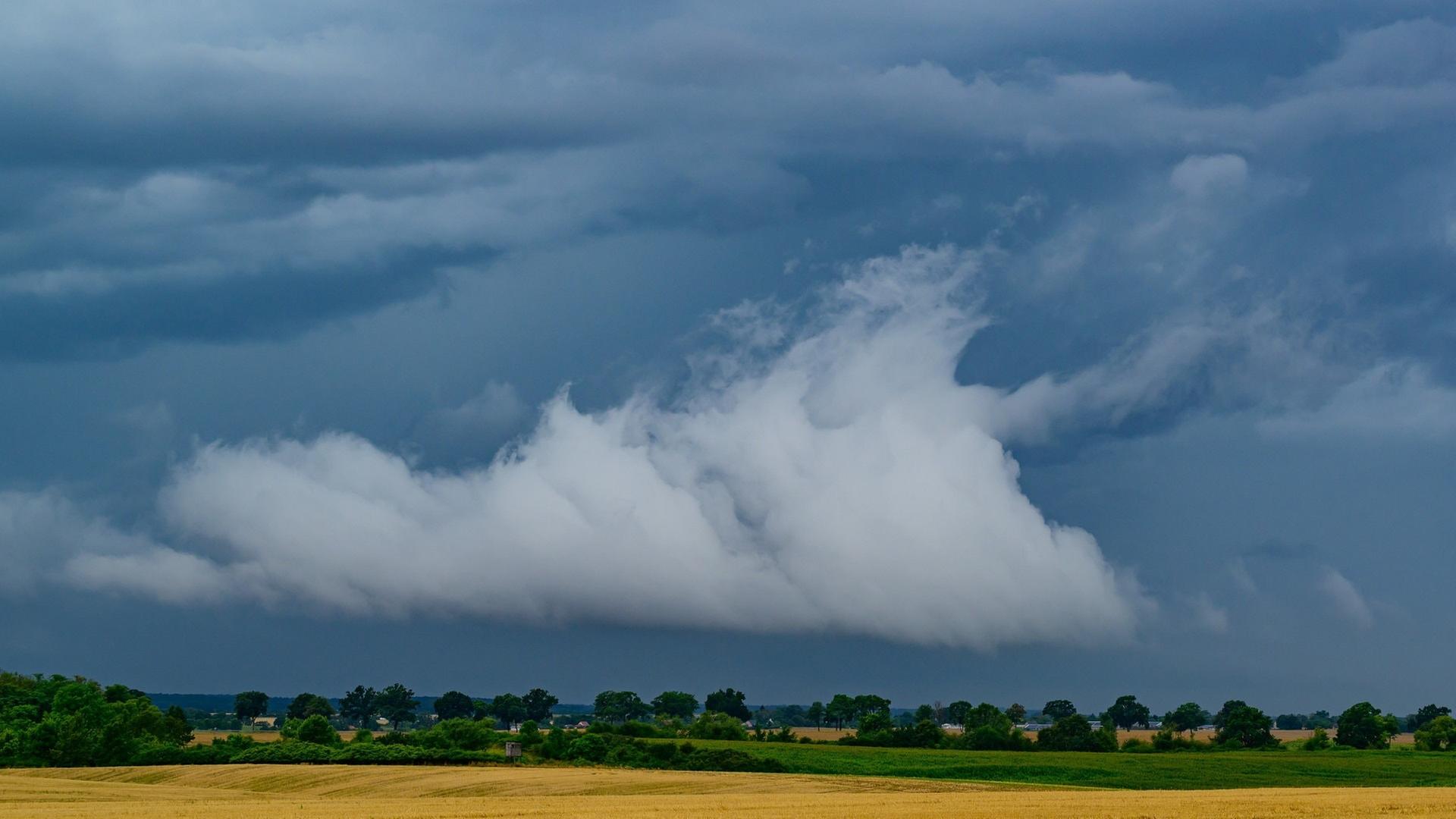 Erst Hitze, dann Gewitter: Teilweise Unwetter in BW möglich