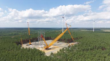 Die Baustelle des weltgrößten Windrads in Schipkau in der Lausitz (Brandenburg).