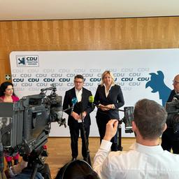 Regierungschef Boris Rhein und Fraktionschefion Ines Claus (beide CDU) am Dienstag im Landtag