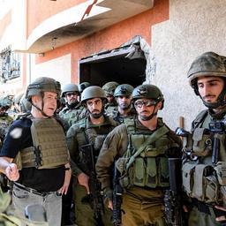 Benjamin Netanyahu besucht Truppen im Gazastreifen