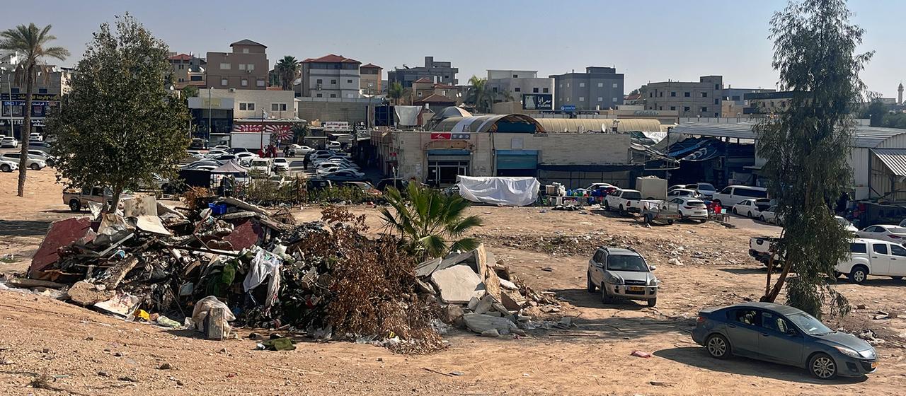 Eine Straßenszene in Rahat