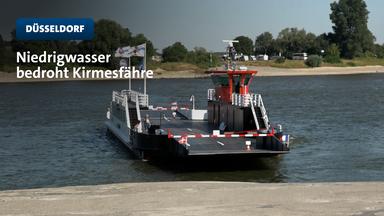 Düsseldorfer Kirmesfähre auf dem Rhein