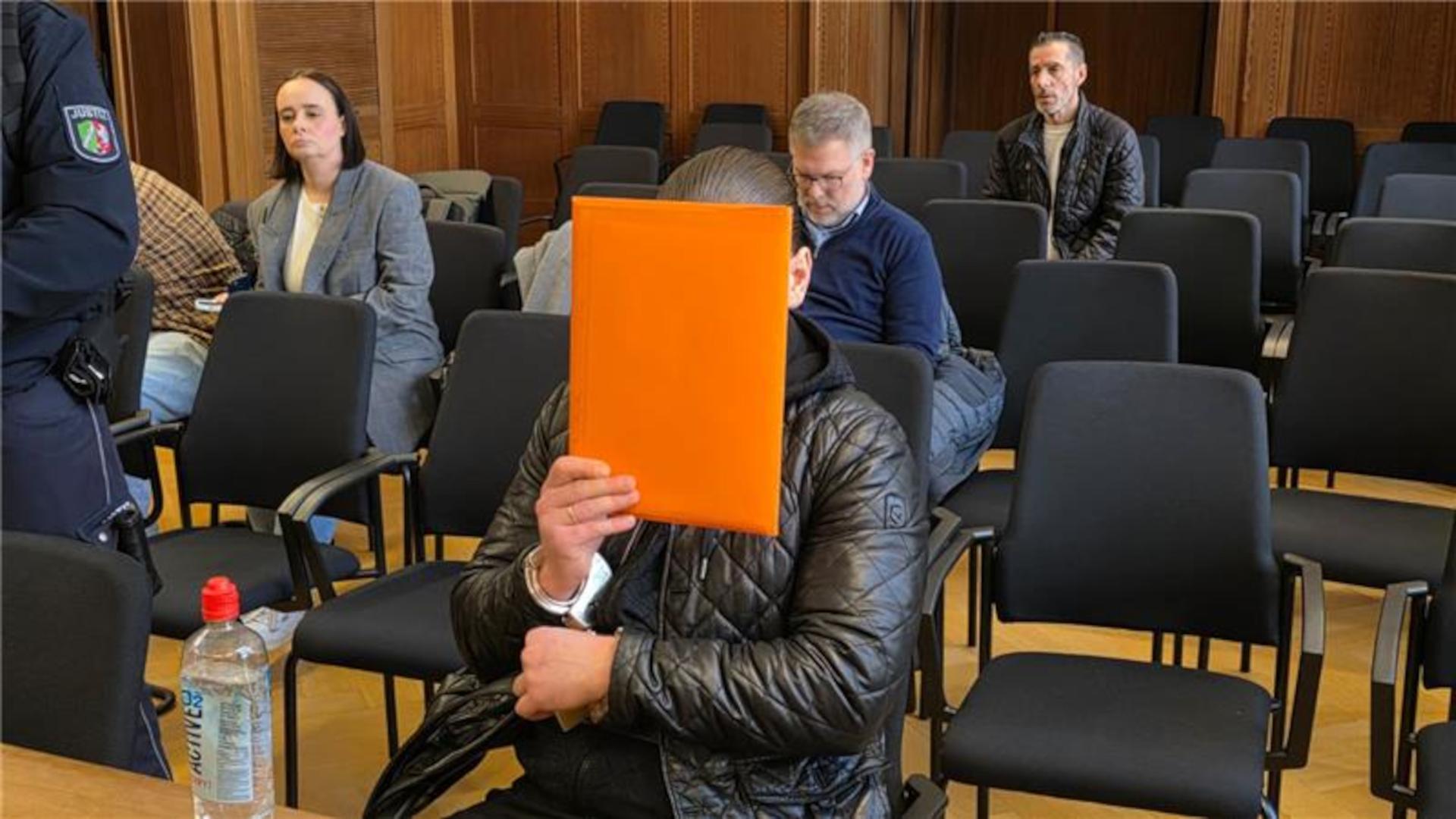 Tödliches Autorennen in Moers: Raser darf abgeschoben werden