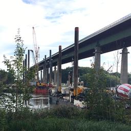 Bauarbeiten an der Rader Hochbrücke.