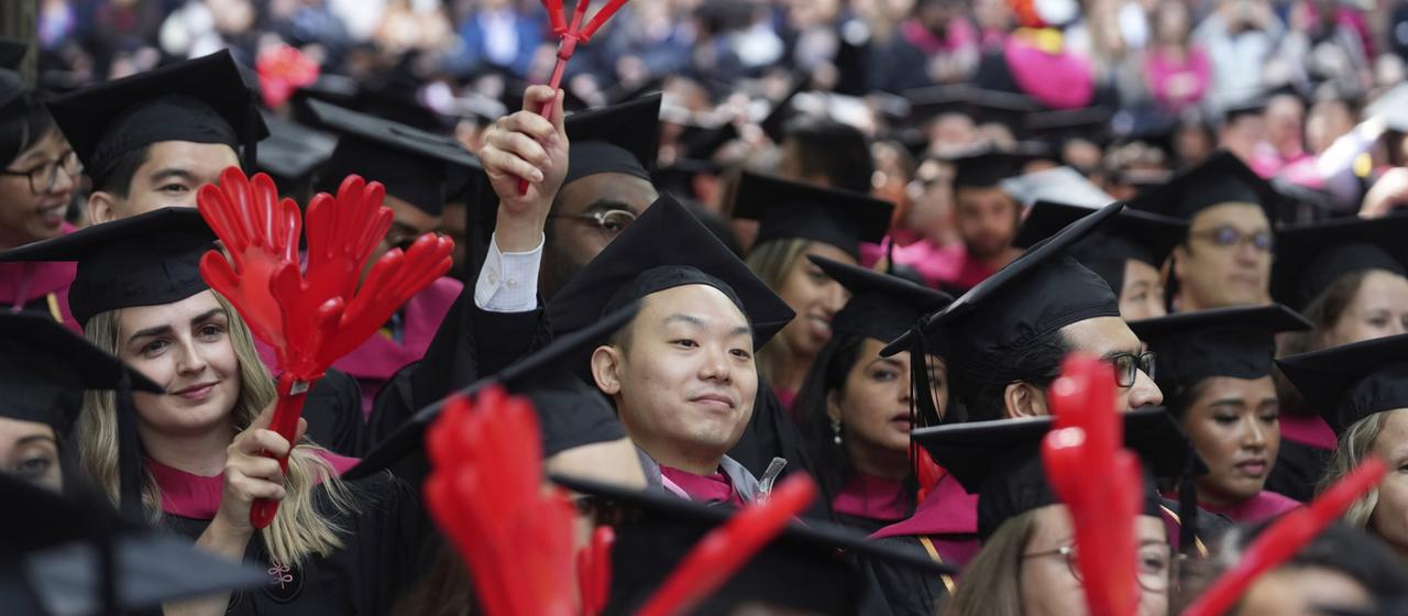 Studenten der Harvard-Universität (USA) feiern im Mai 2023 ihr Examen