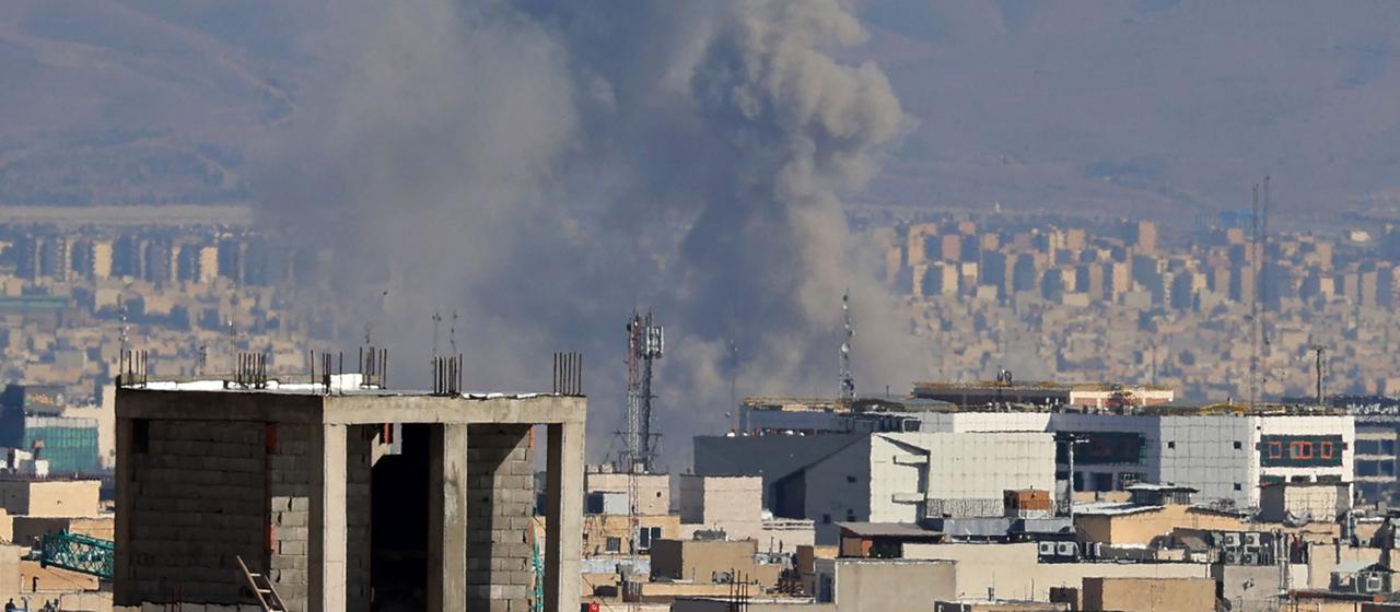 Rauchwolken über Teheran.