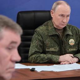 Waleri Gerassimow und Wladimir Putin