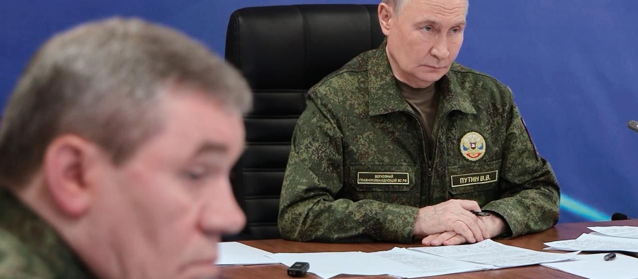 Waleri Gerassimow und Wladimir Putin