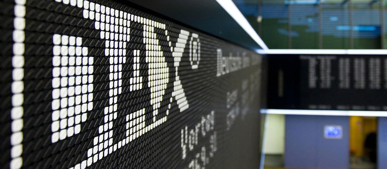 DAX-Logo auf Anzeigetafel