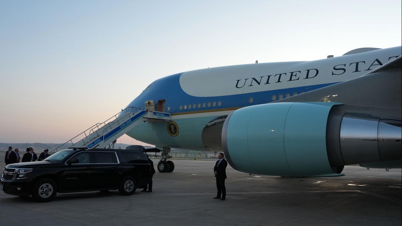 US-Präsident Trump bestätigt heimlichen Flugzeugwechsel in Ankara
